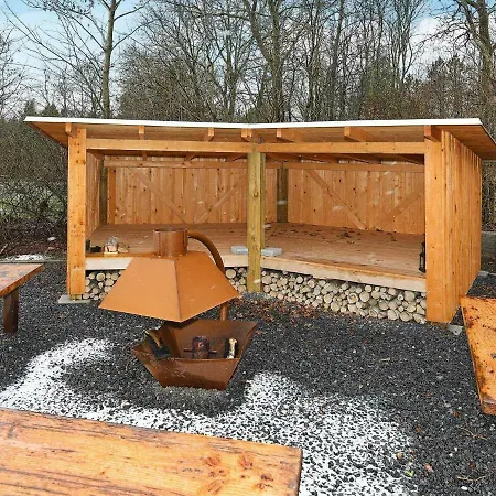 Holiday home Three-bedroom Holiday In 25