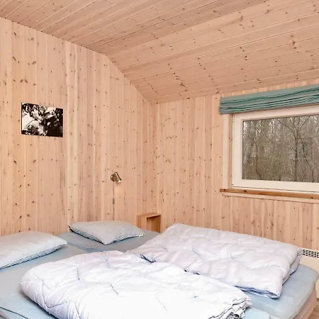 Holiday home Three-bedroom Holiday In 25