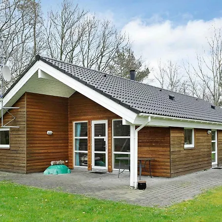 Three-bedroom Holiday In 25 * Oksbol (Syddanmark)